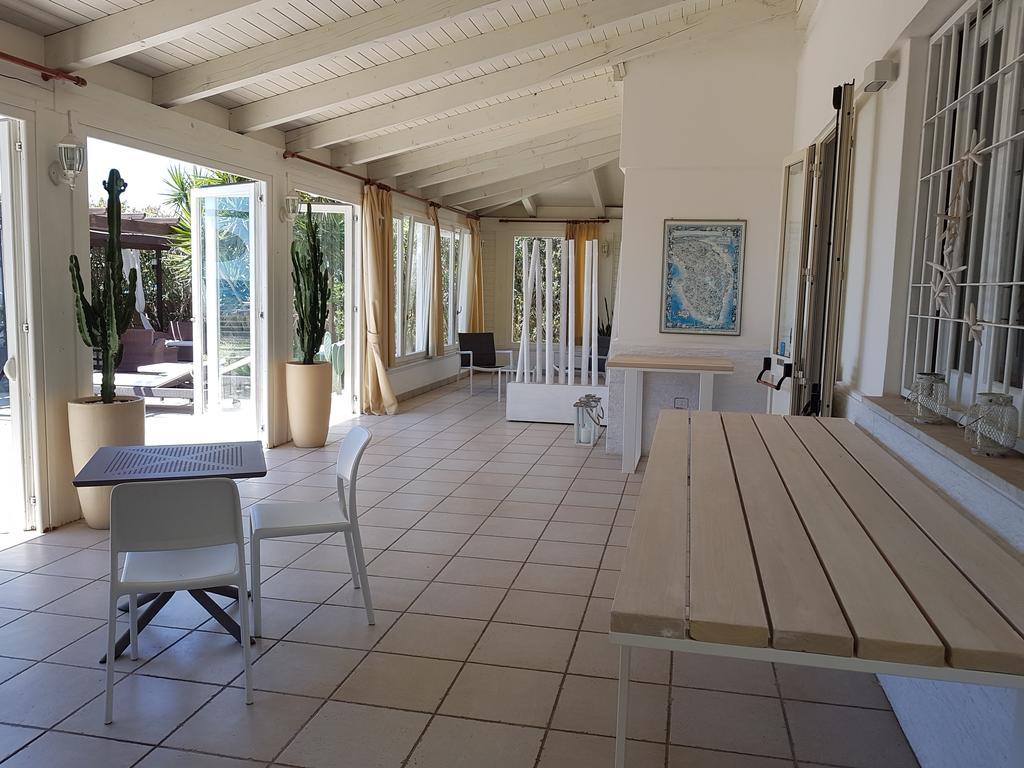 La Giara Resort Торре-Сан-Джованні-Удженто Екстер'єр фото